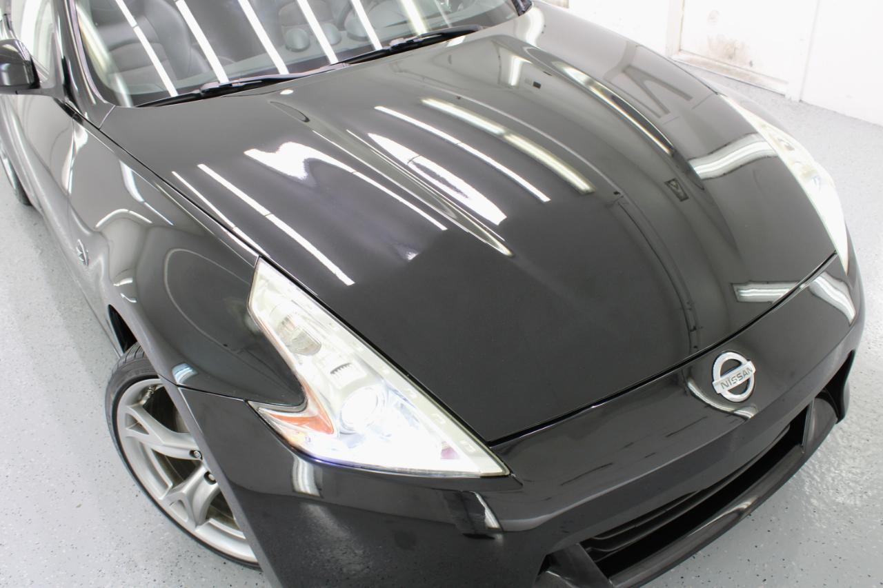 Nissan 370Z 2dr Roadster Auto Touring 2010