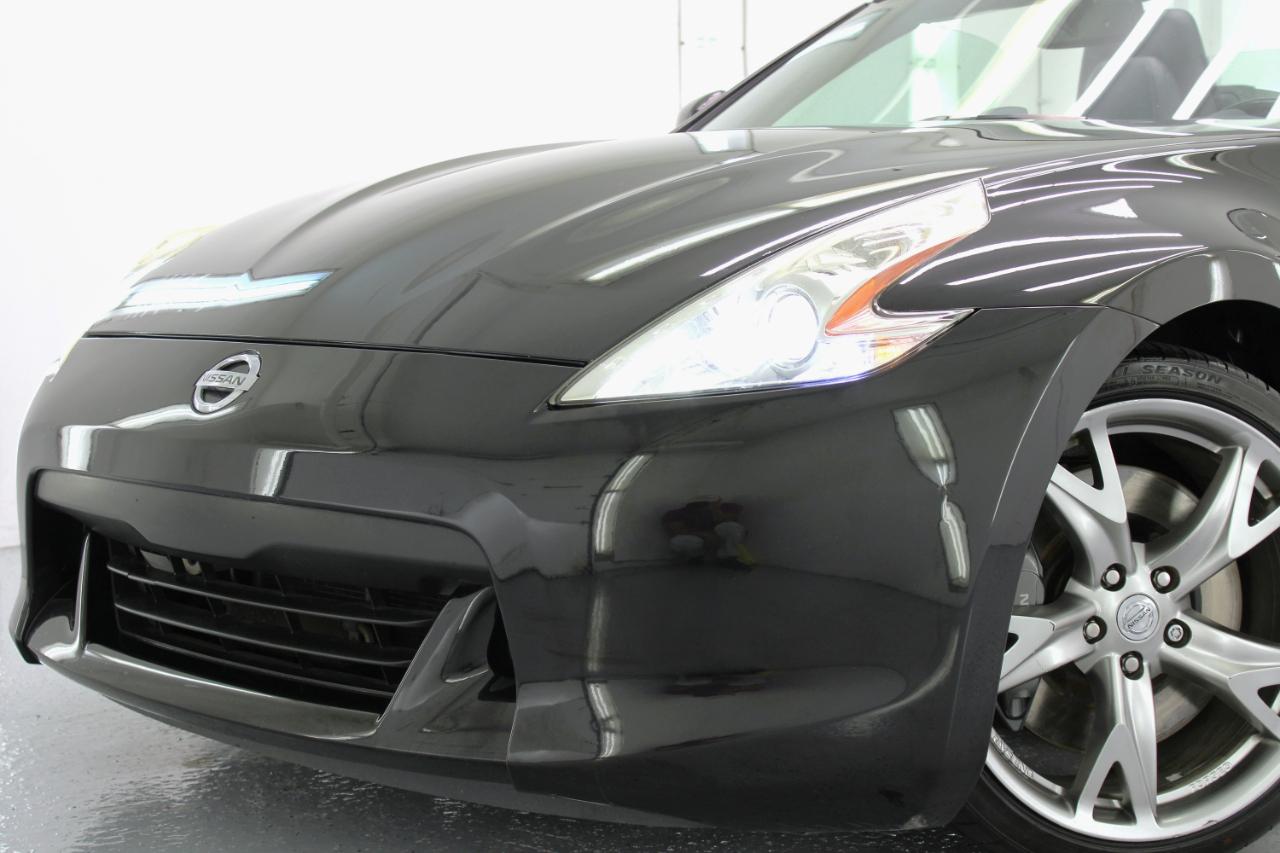 Nissan 370Z 2dr Roadster Auto Touring 2010