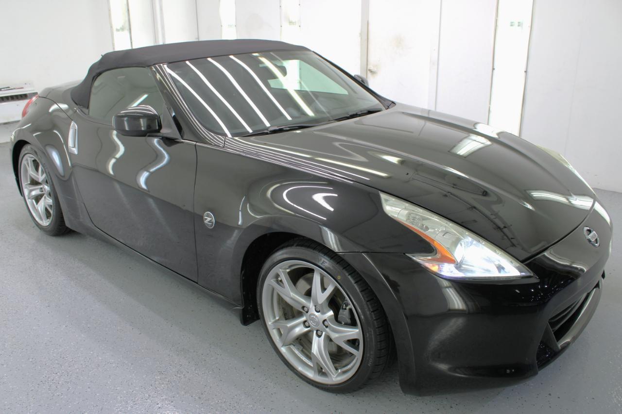 Nissan 370Z 2dr Roadster Auto Touring 2010
