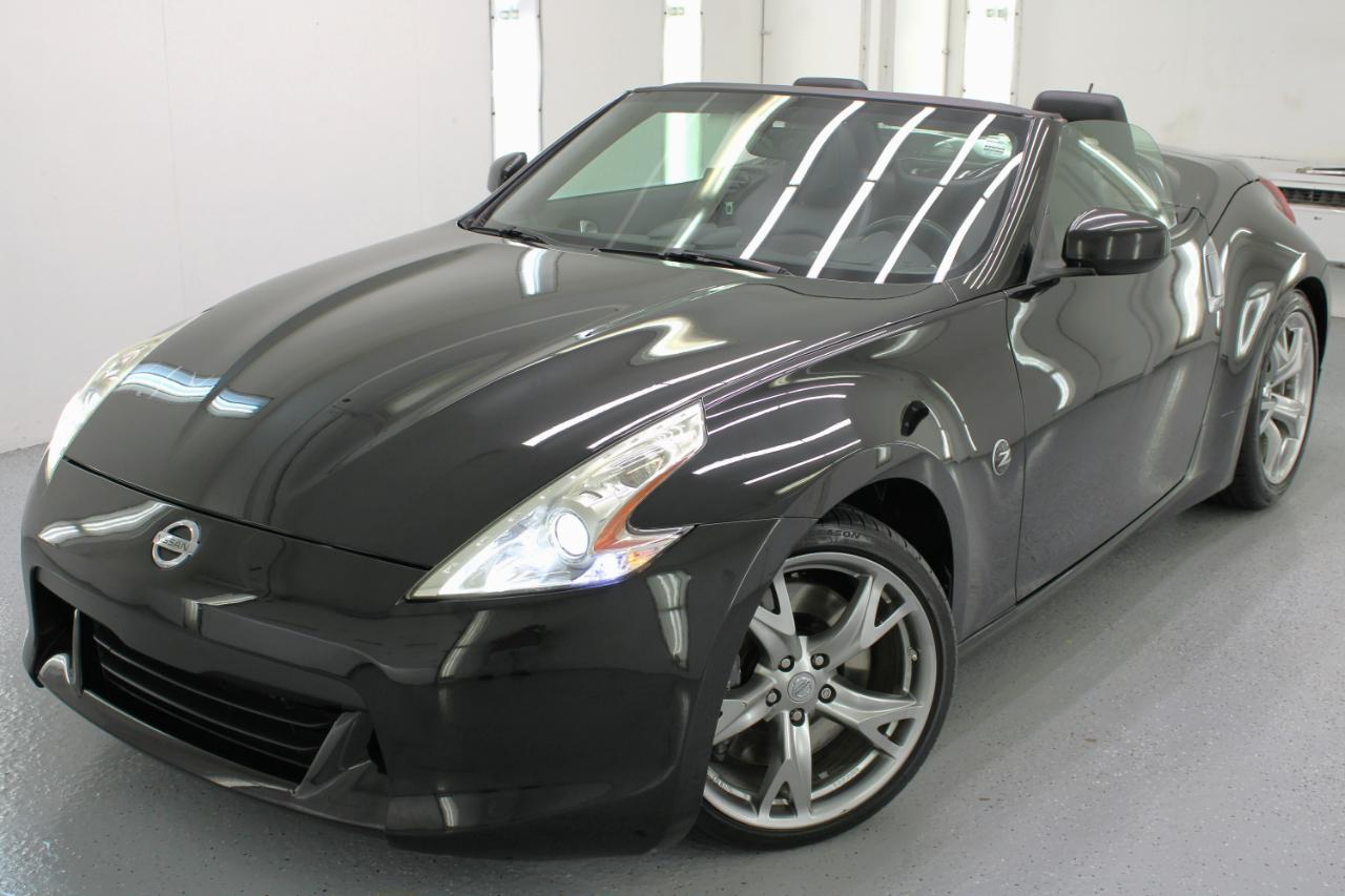 Nissan 370Z 2dr Roadster Auto Touring 2010