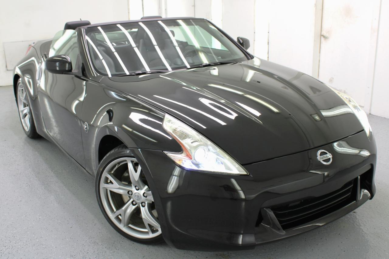 Nissan 370Z 2dr Roadster Auto Touring 2010