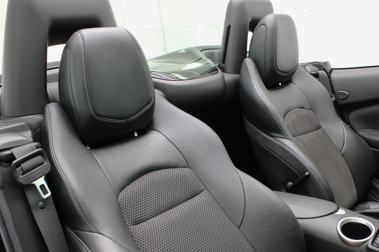 Nissan 370Z 2dr Roadster Auto Touring 2010