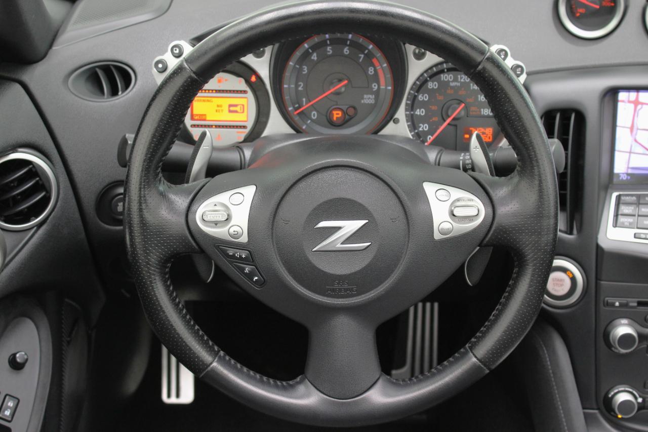 Nissan 370Z 2dr Roadster Auto Touring 2010