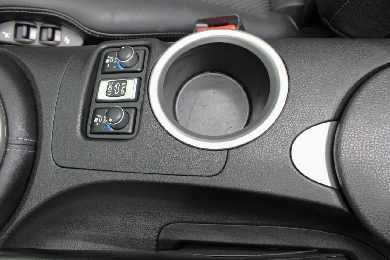 Nissan 370Z 2dr Roadster Auto Touring 2010