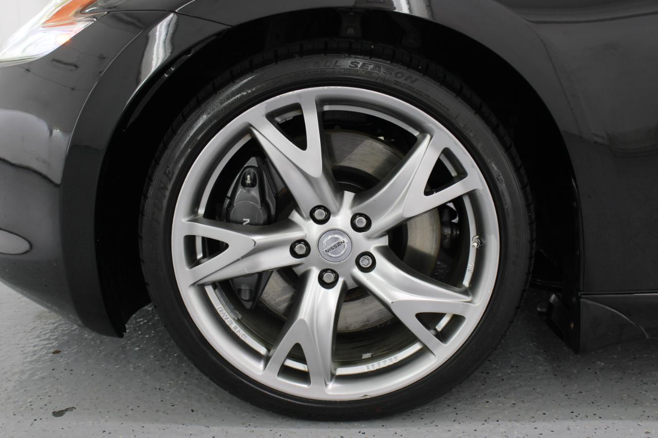 Nissan 370Z 2dr Roadster Auto Touring 2010