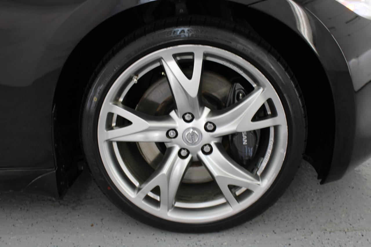 Nissan 370Z 2dr Roadster Auto Touring 2010
