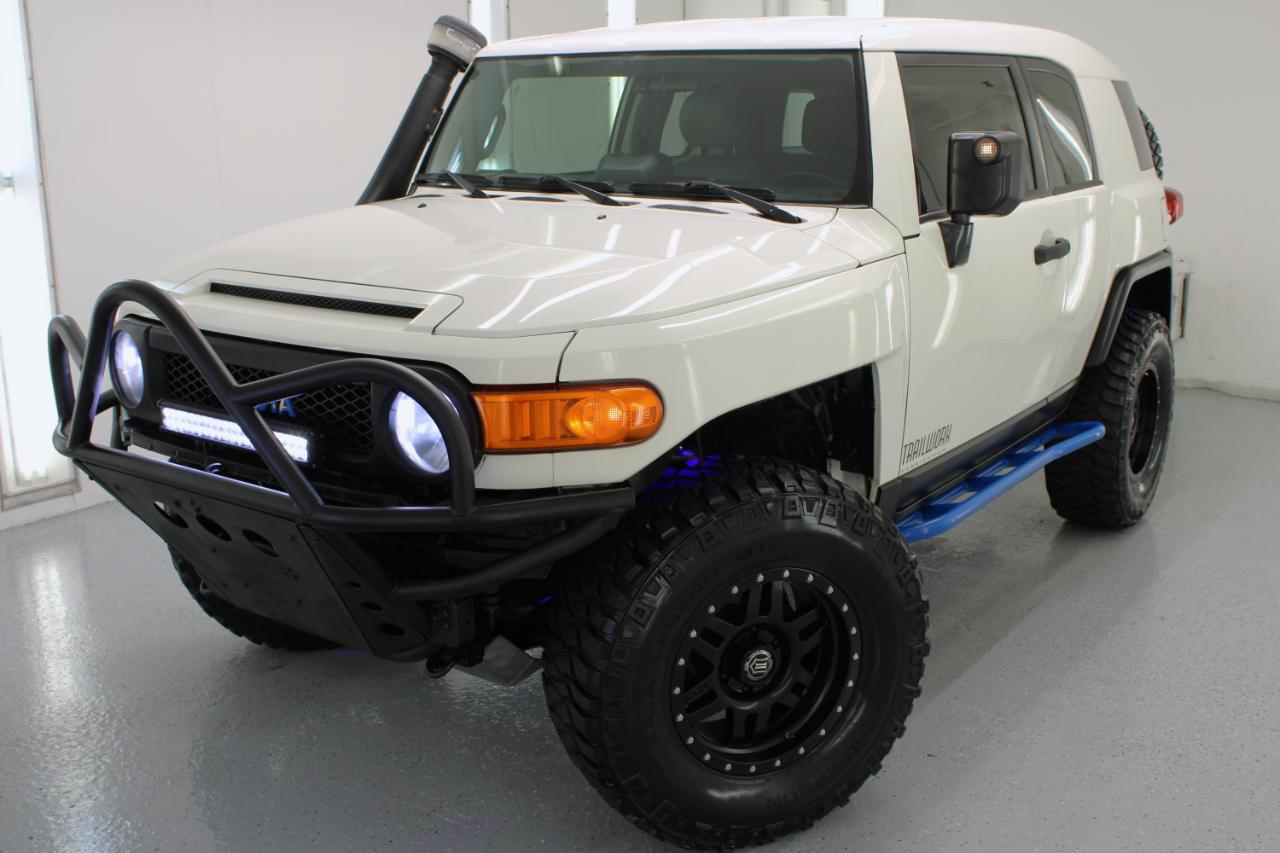 Toyota FJ Cruiser 4WD 4dr Auto (Natl) 2014