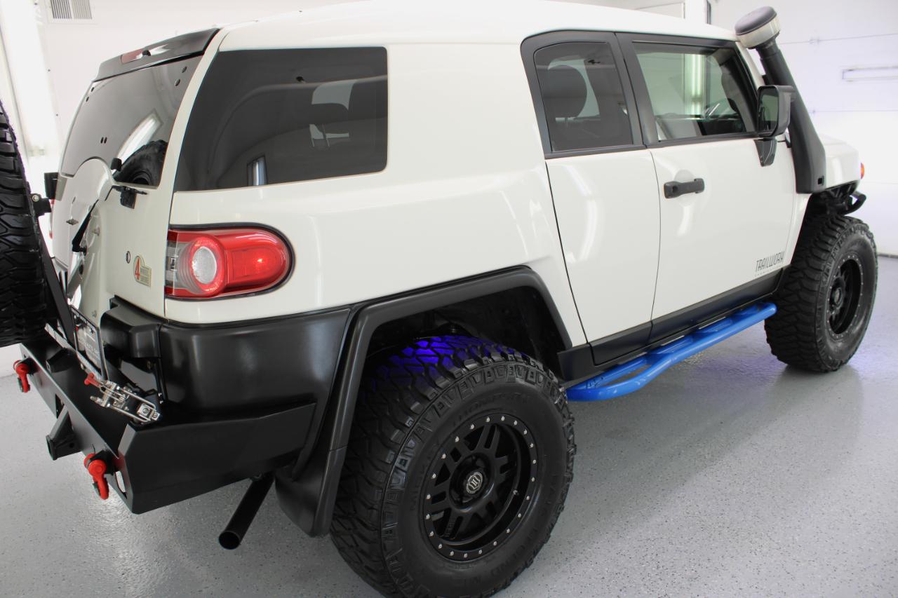 Toyota FJ Cruiser 4WD 4dr Auto (Natl) 2014