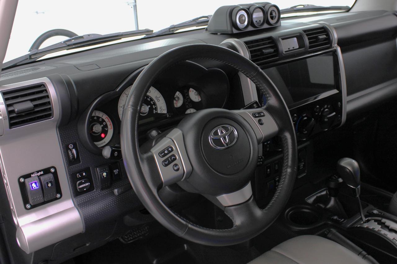 Toyota FJ Cruiser 4WD 4dr Auto (Natl) 2014