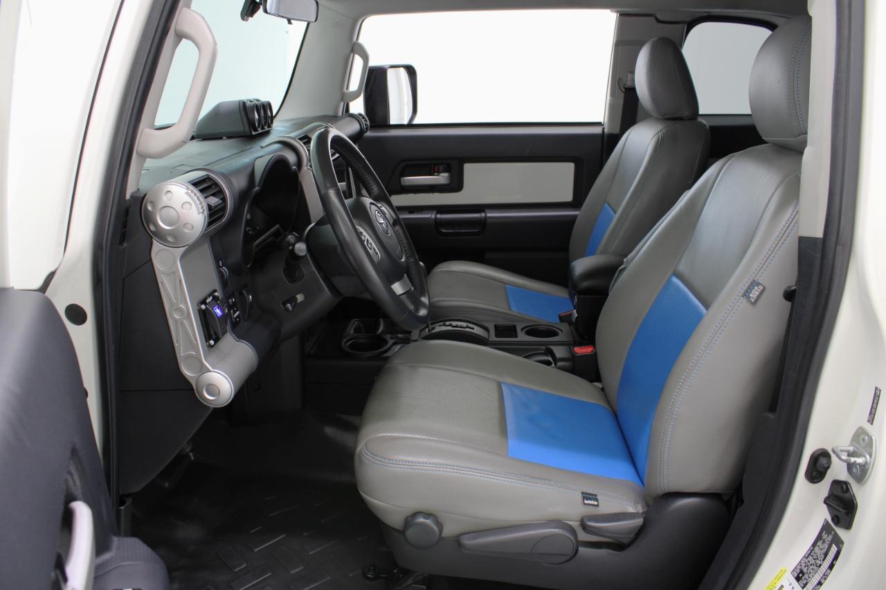Toyota FJ Cruiser 4WD 4dr Auto (Natl) 2014