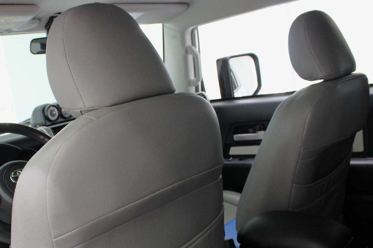 Toyota FJ Cruiser 4WD 4dr Auto (Natl) 2014