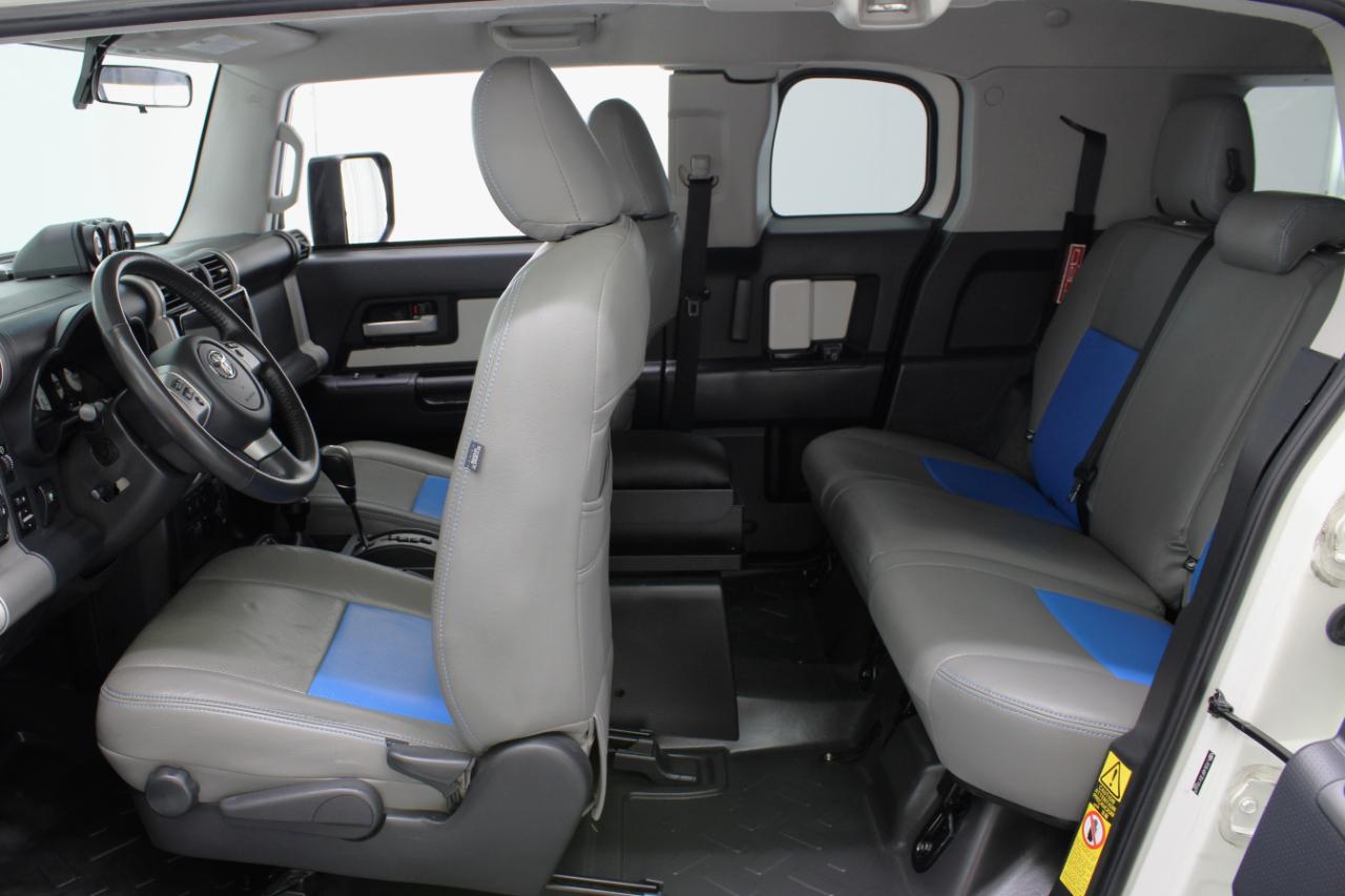 Toyota FJ Cruiser 4WD 4dr Auto (Natl) 2014