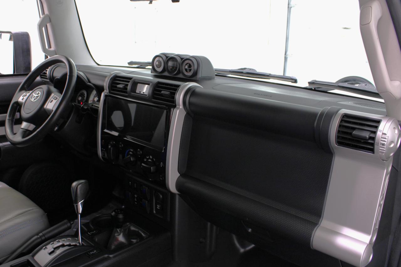 Toyota FJ Cruiser 4WD 4dr Auto (Natl) 2014
