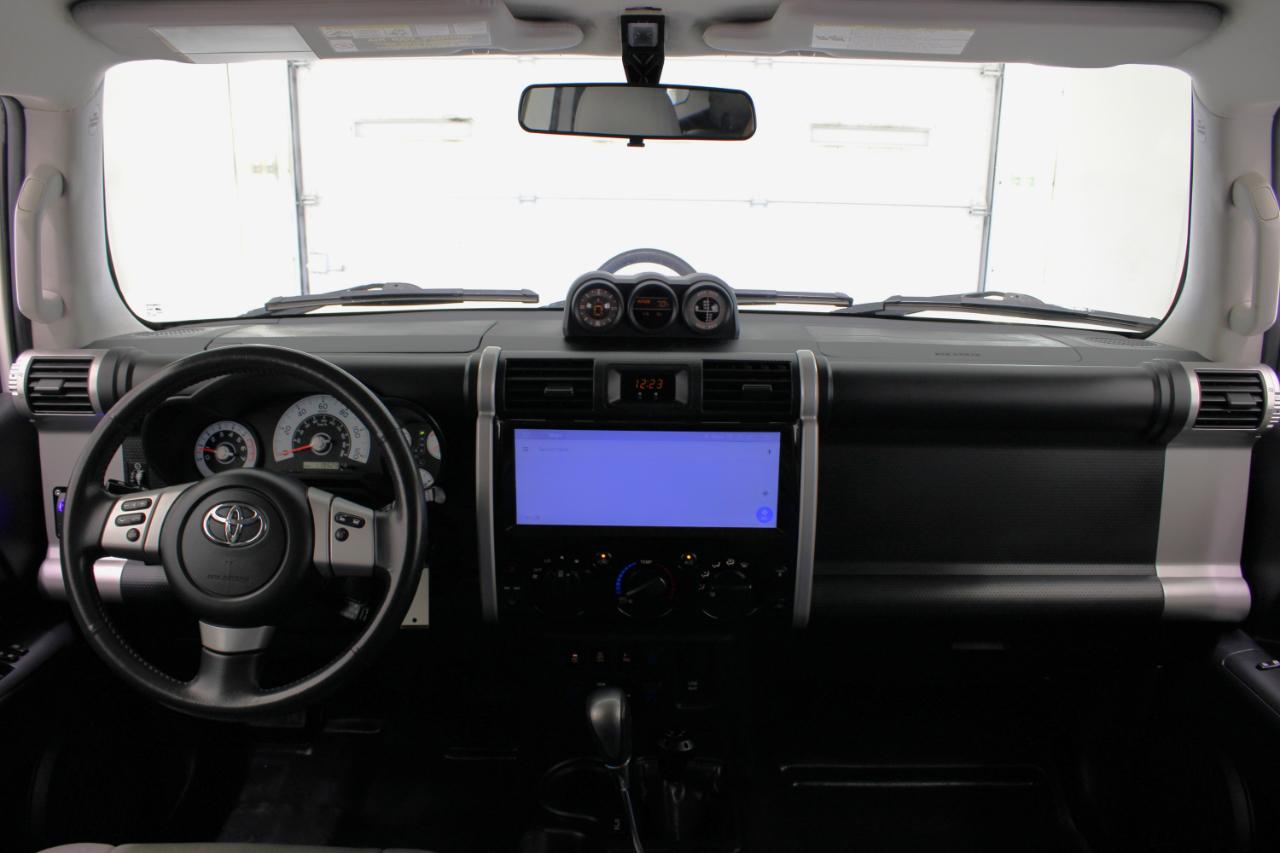 Toyota FJ Cruiser 4WD 4dr Auto (Natl) 2014