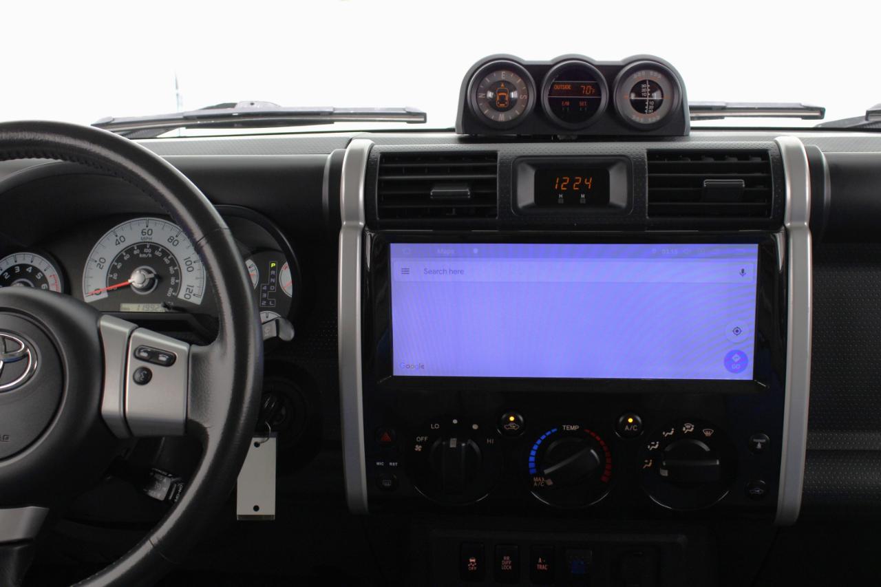 Toyota FJ Cruiser 4WD 4dr Auto (Natl) 2014