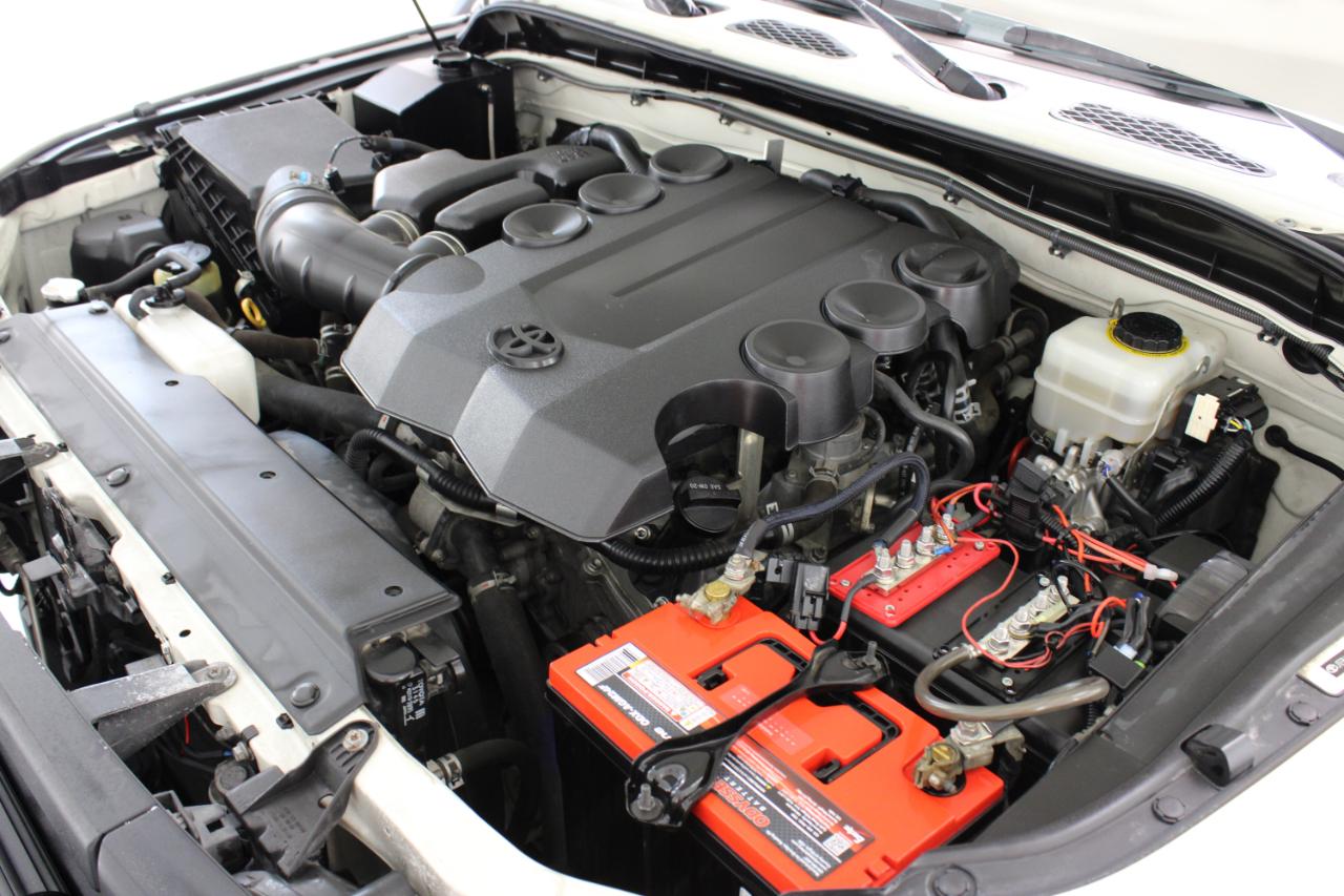 Toyota FJ Cruiser 4WD 4dr Auto (Natl) 2014