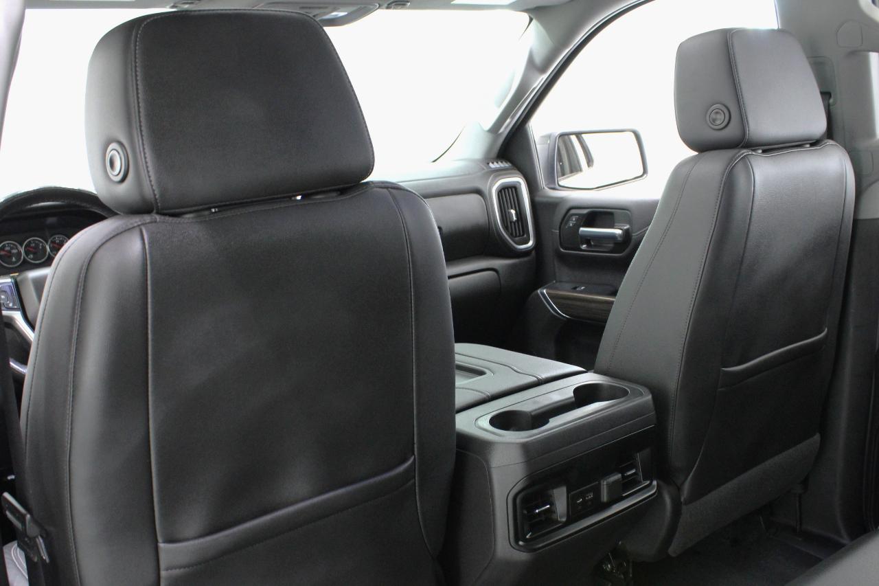 Chevrolet Silverado 1500 4WD Crew Cab 147" RST 2020