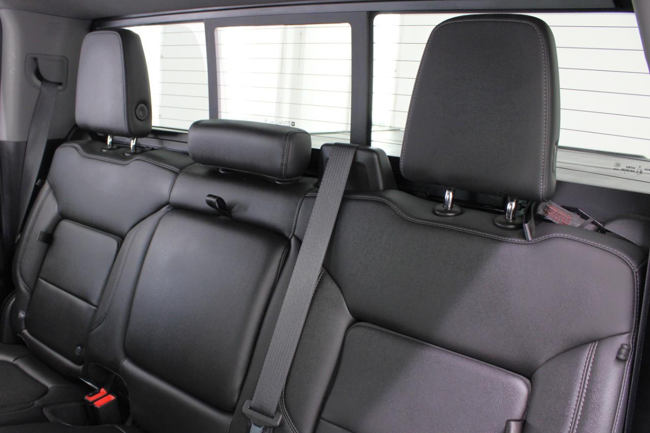 Chevrolet Silverado 1500 4WD Crew Cab 147" RST 2020