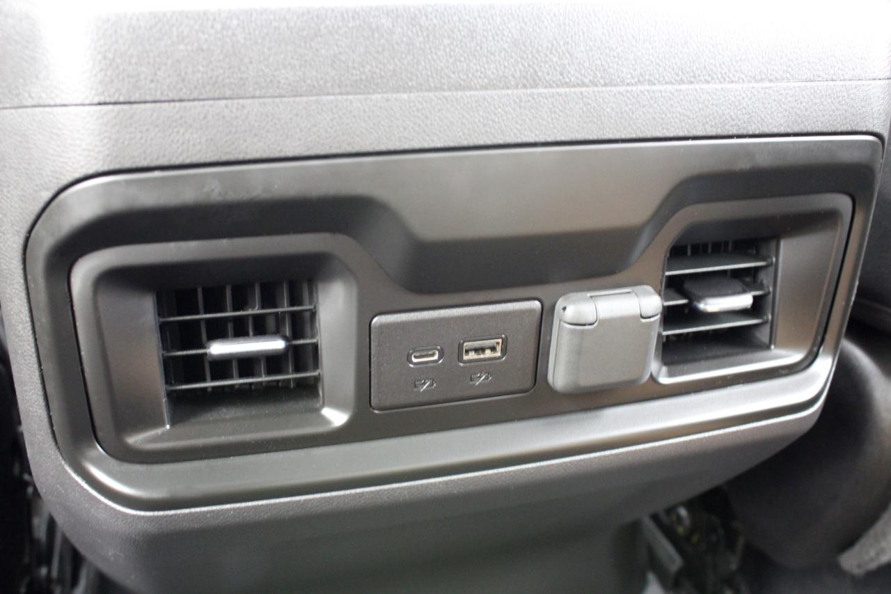 Chevrolet Silverado 1500 4WD Crew Cab 147" RST 2020