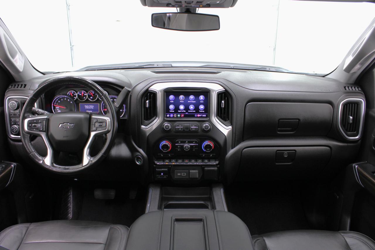 Chevrolet Silverado 1500 4WD Crew Cab 147" RST 2020