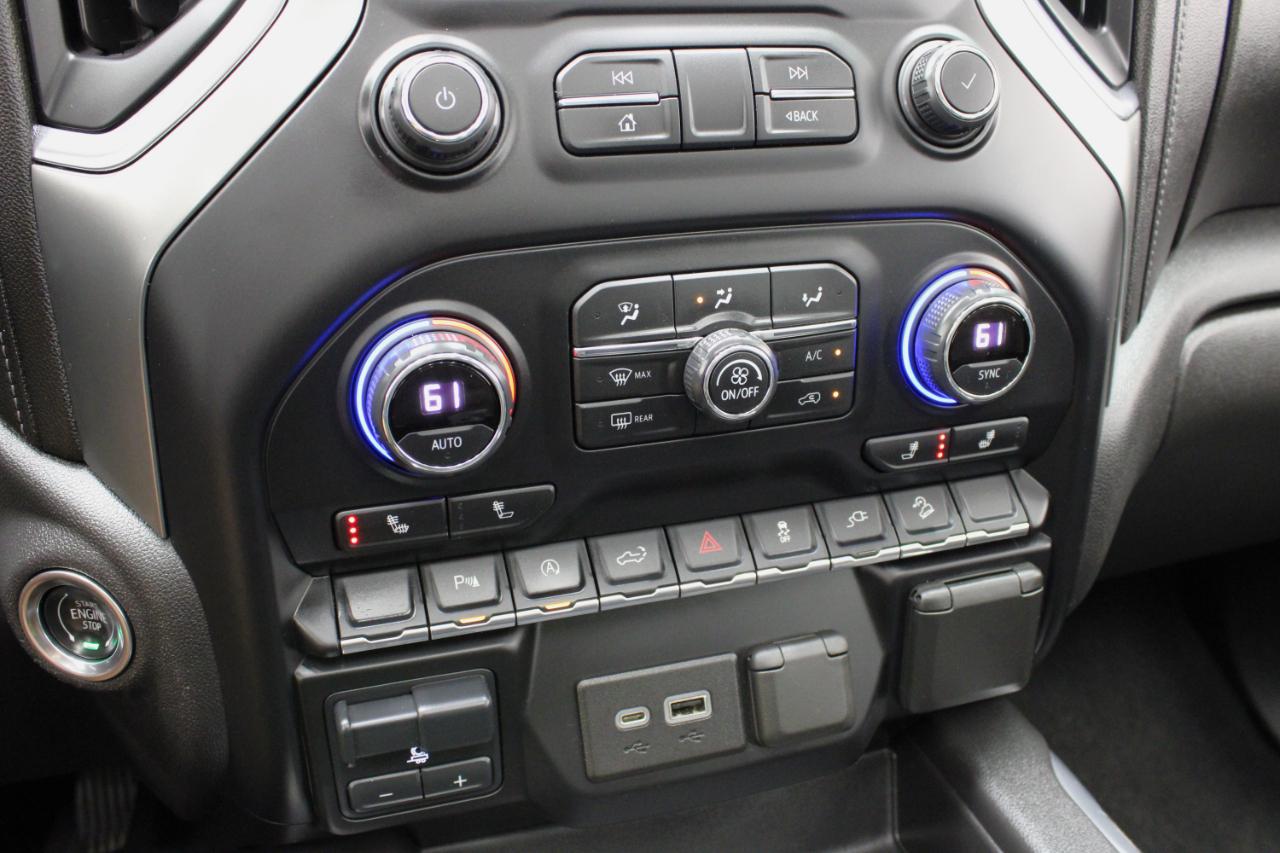Chevrolet Silverado 1500 4WD Crew Cab 147" RST 2020