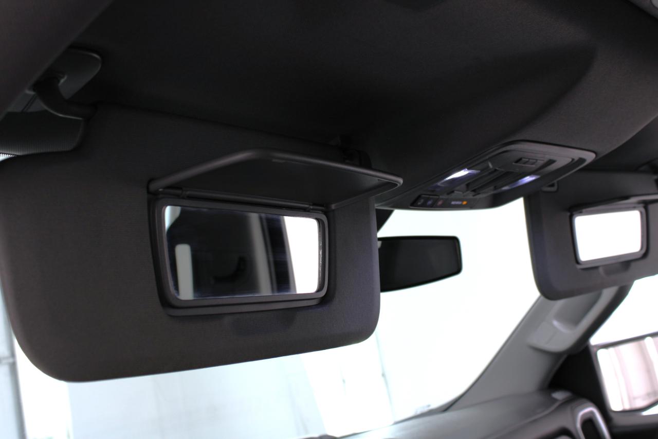Chevrolet Silverado 1500 4WD Crew Cab 147" RST 2020