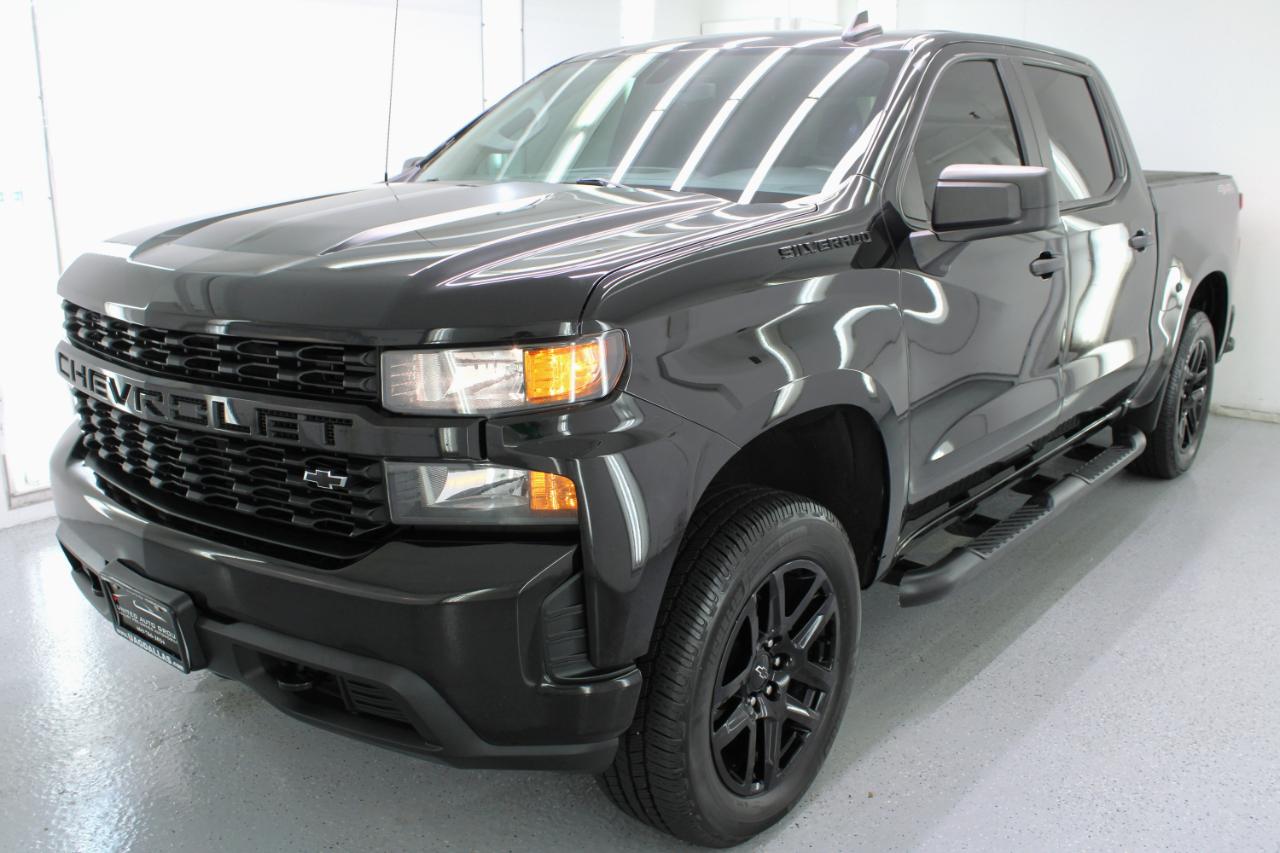 Chevrolet Silverado 1500 4WD Crew Cab 147" Custom 2020