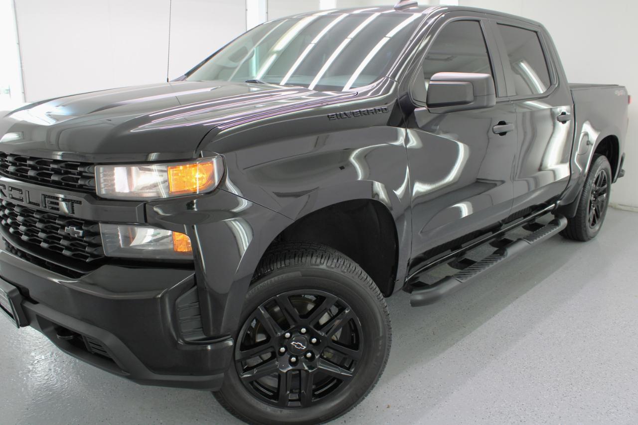 Chevrolet Silverado 1500 4WD Crew Cab 147" Custom 2020