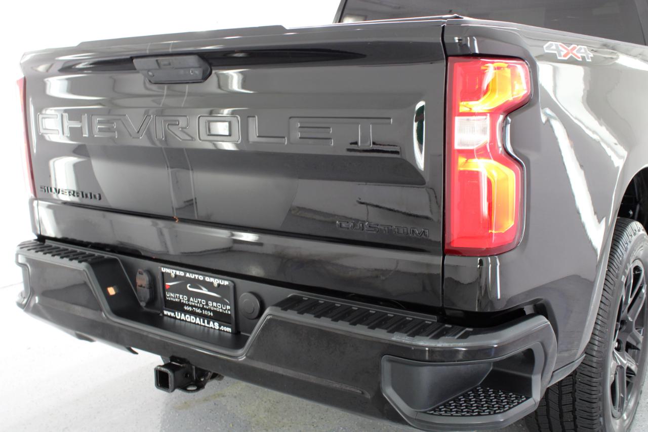 Chevrolet Silverado 1500 4WD Crew Cab 147" Custom 2020