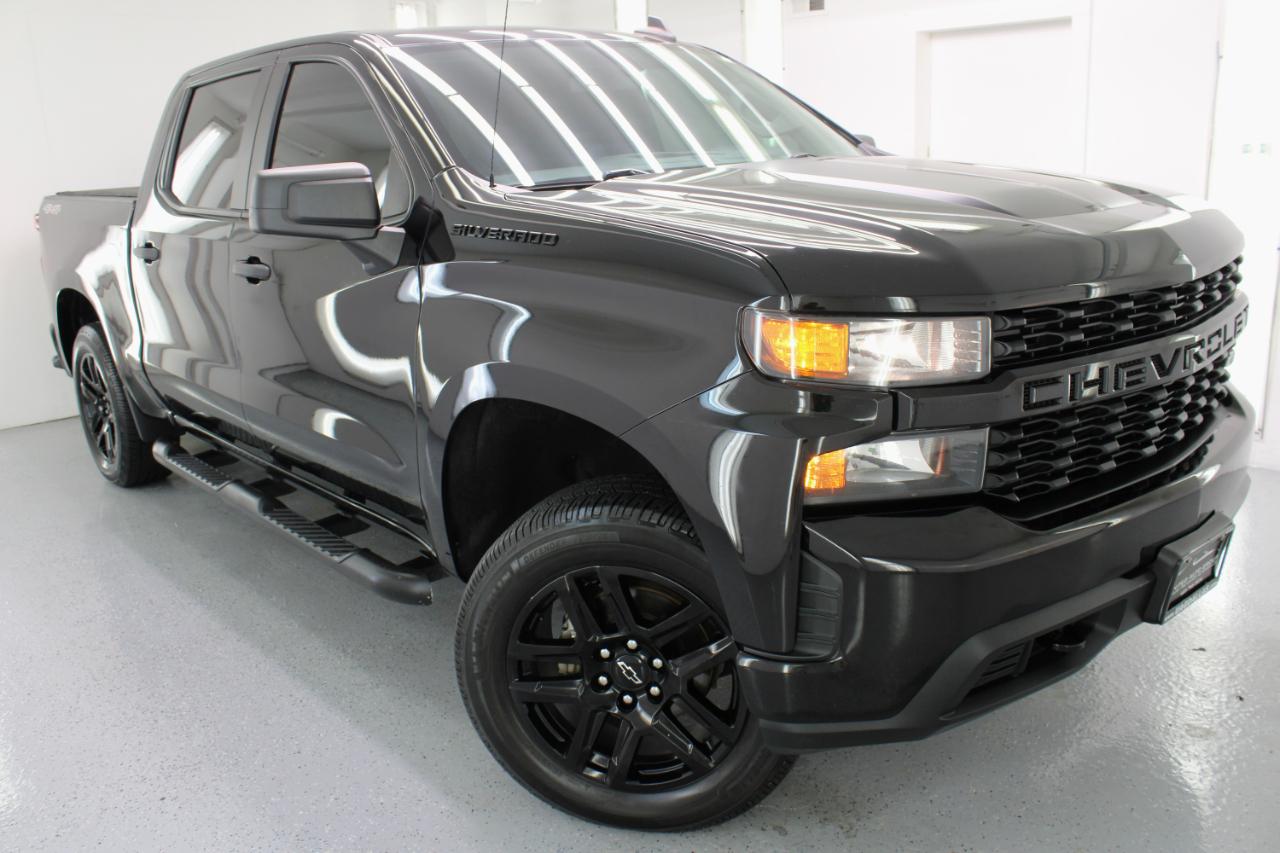 Chevrolet Silverado 1500 4WD Crew Cab 147" Custom 2020