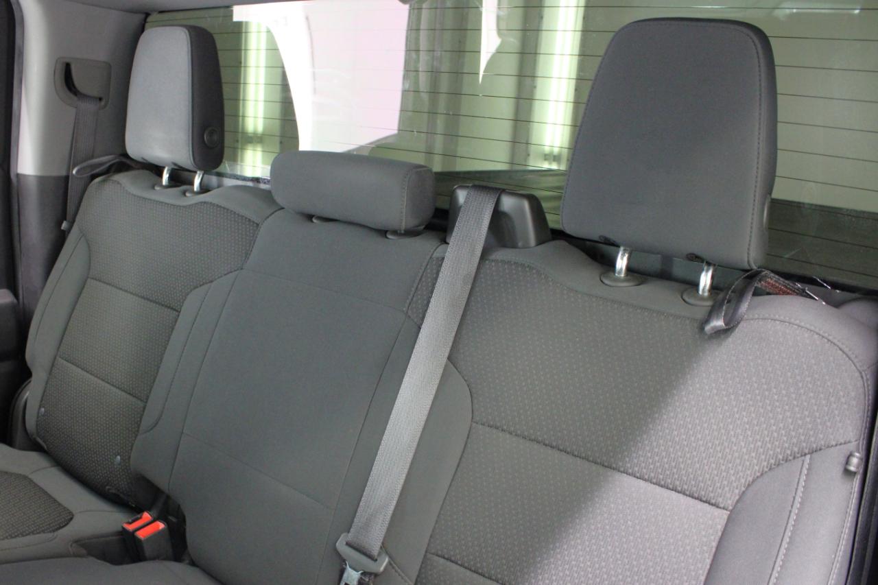 Chevrolet Silverado 1500 4WD Crew Cab 147" Custom 2020