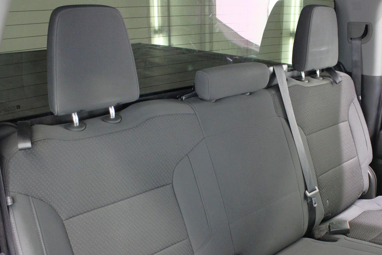 Chevrolet Silverado 1500 4WD Crew Cab 147" Custom 2020