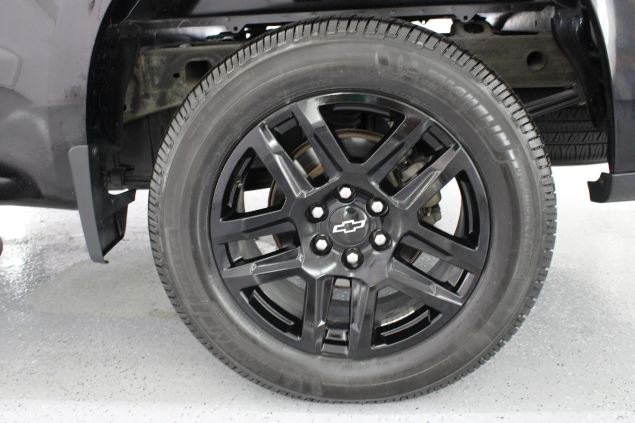 Chevrolet Silverado 1500 4WD Crew Cab 147" Custom 2020