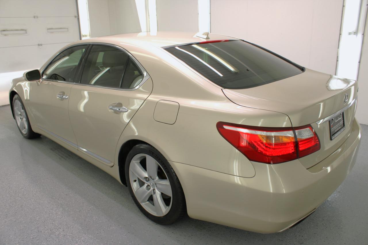 Lexus LS 460 4dr Sdn RWD 2012