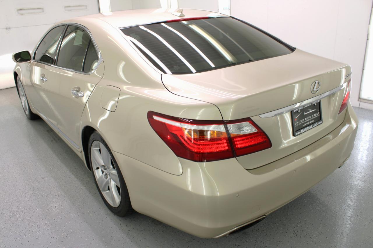 Lexus LS 460 4dr Sdn RWD 2012