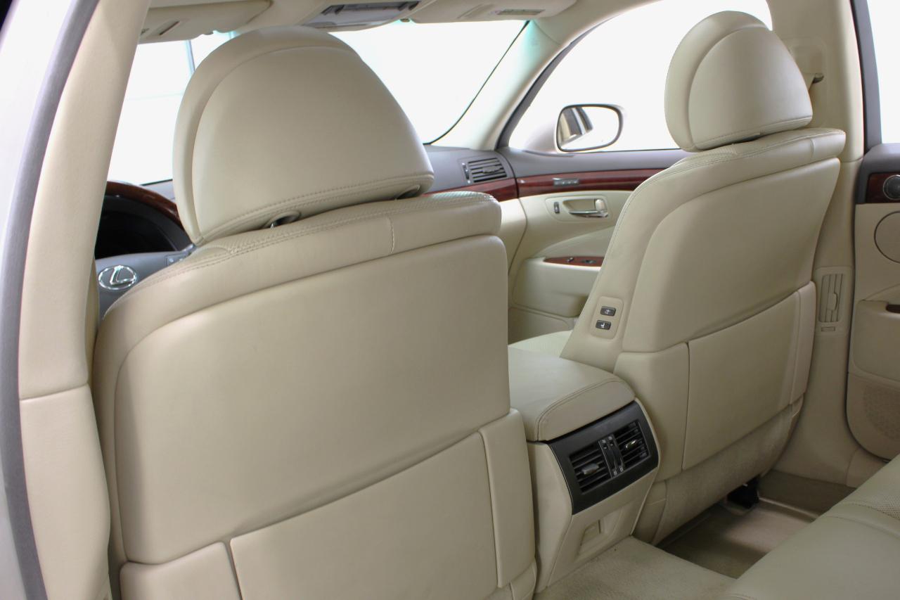 Lexus LS 460 4dr Sdn RWD 2012