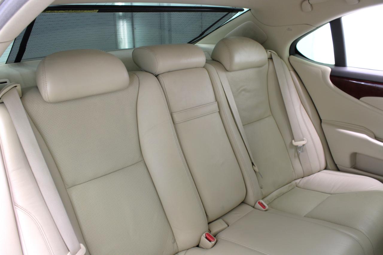 Lexus LS 460 4dr Sdn RWD 2012
