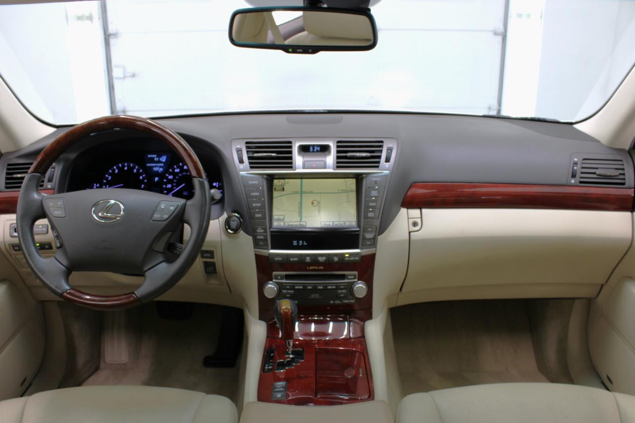 Lexus LS 460 4dr Sdn RWD 2012