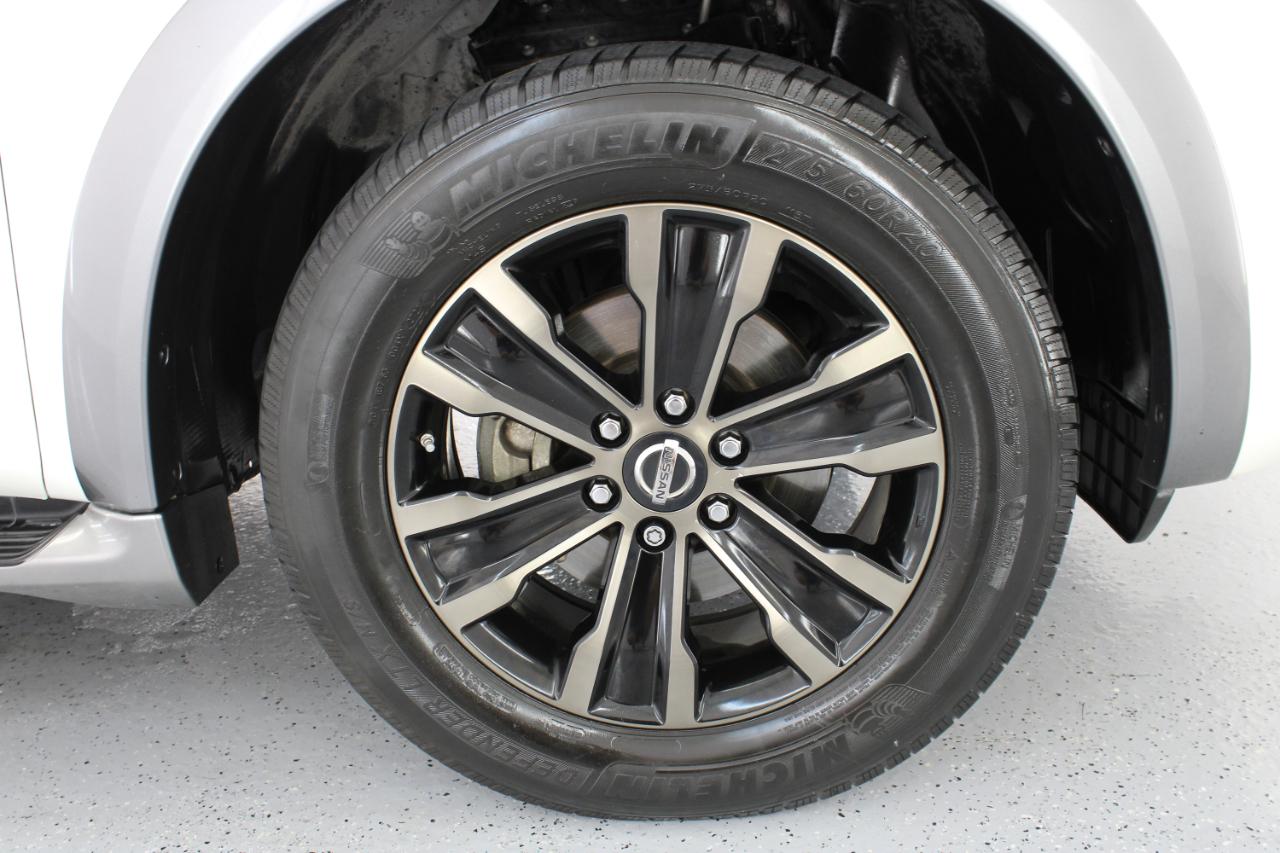 Nissan Armada 4x2 Platinum 2017
