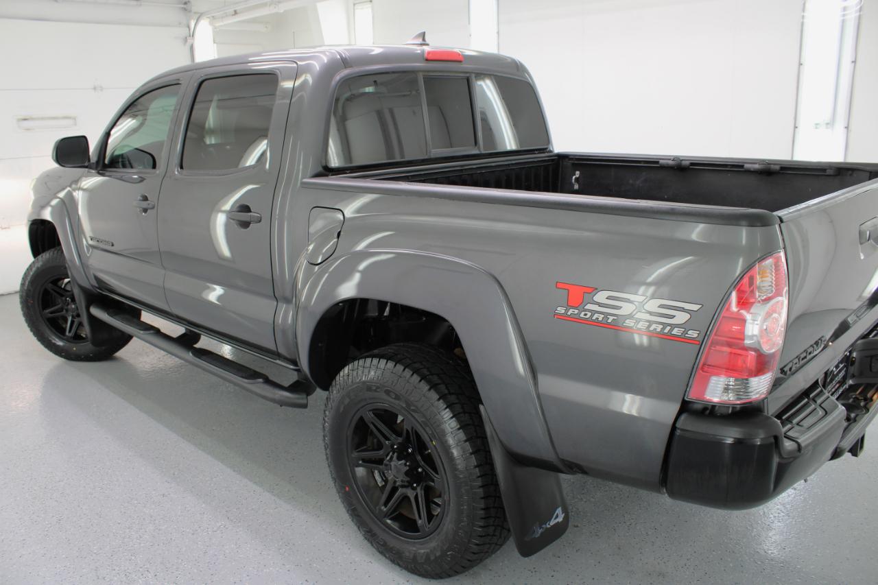 Toyota Tacoma 4WD Double Cab V6 MT (Natl) 2014