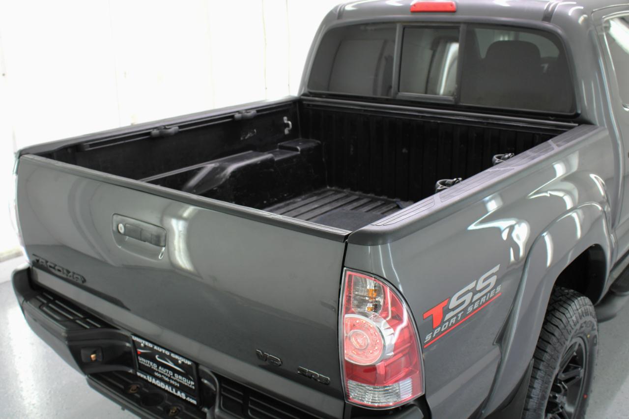 Toyota Tacoma 4WD Double Cab V6 MT (Natl) 2014