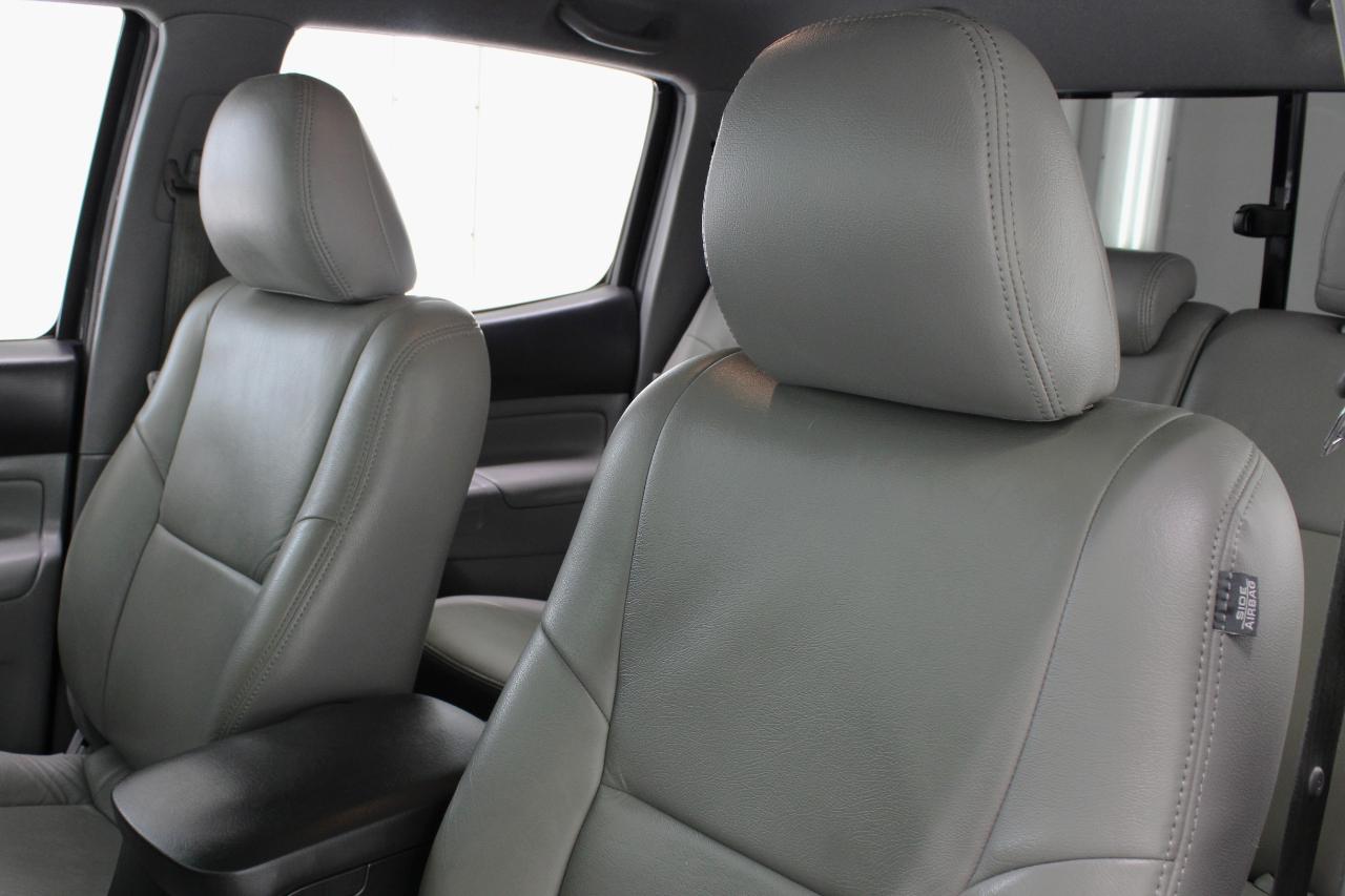 Toyota Tacoma 4WD Double Cab V6 MT (Natl) 2014