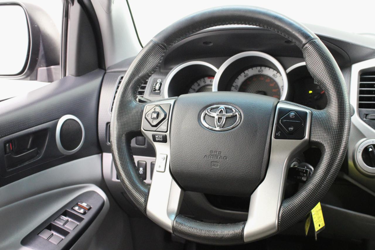 Toyota Tacoma 4WD Double Cab V6 MT (Natl) 2014
