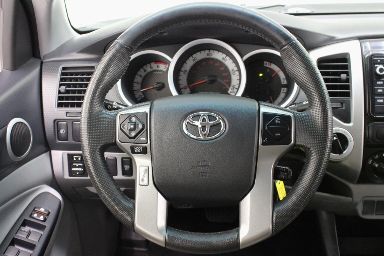 Toyota Tacoma 4WD Double Cab V6 MT (Natl) 2014