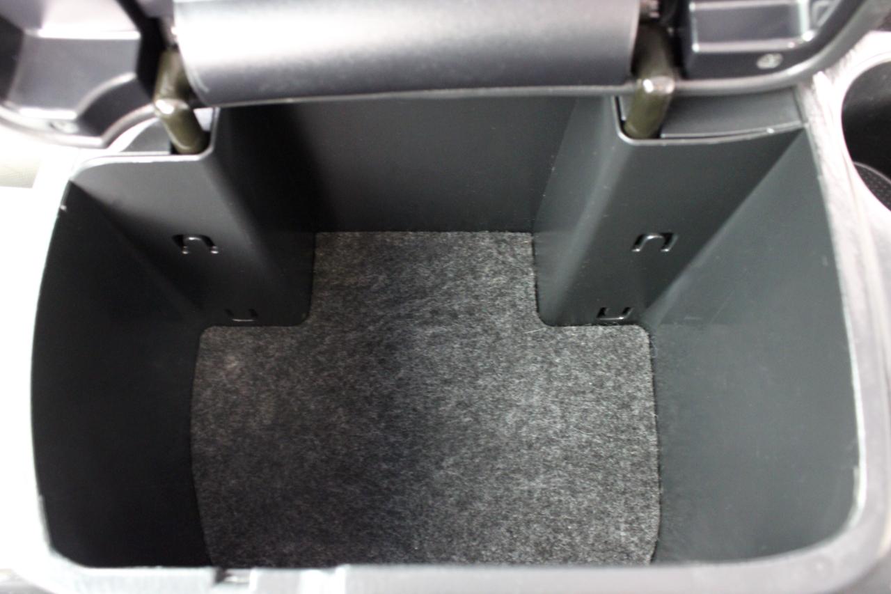 Toyota Tacoma 4WD Double Cab V6 MT (Natl) 2014