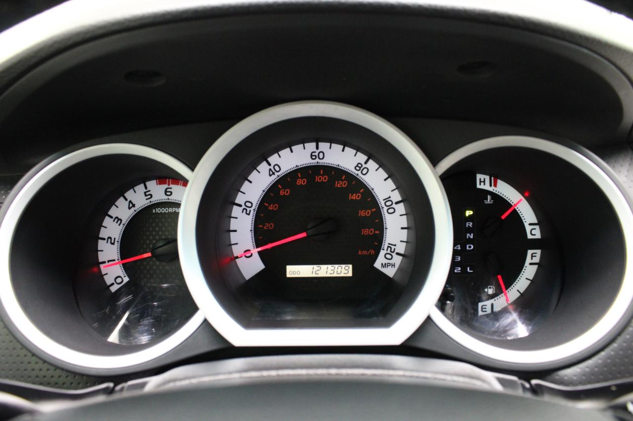 Toyota Tacoma 4WD Double Cab V6 MT (Natl) 2014