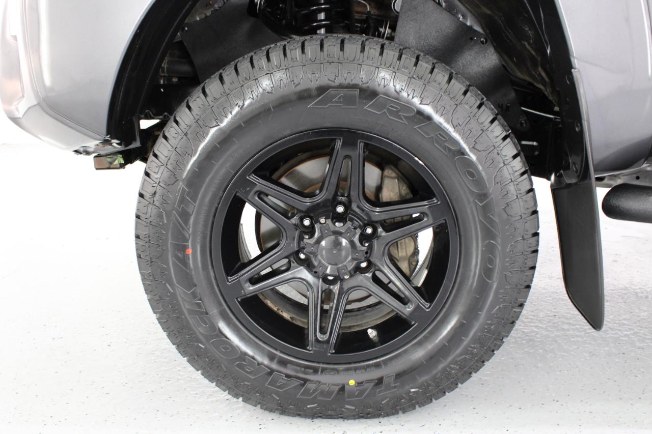 Toyota Tacoma 4WD Double Cab V6 MT (Natl) 2014