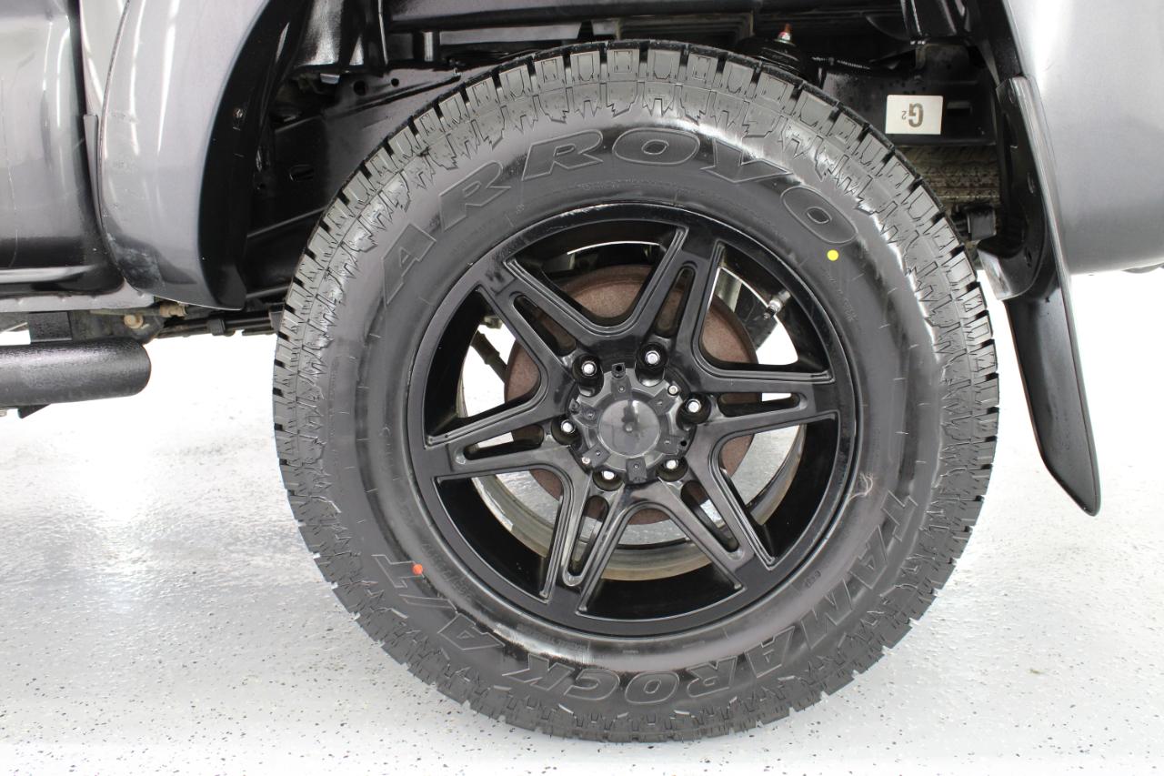 Toyota Tacoma 4WD Double Cab V6 MT (Natl) 2014