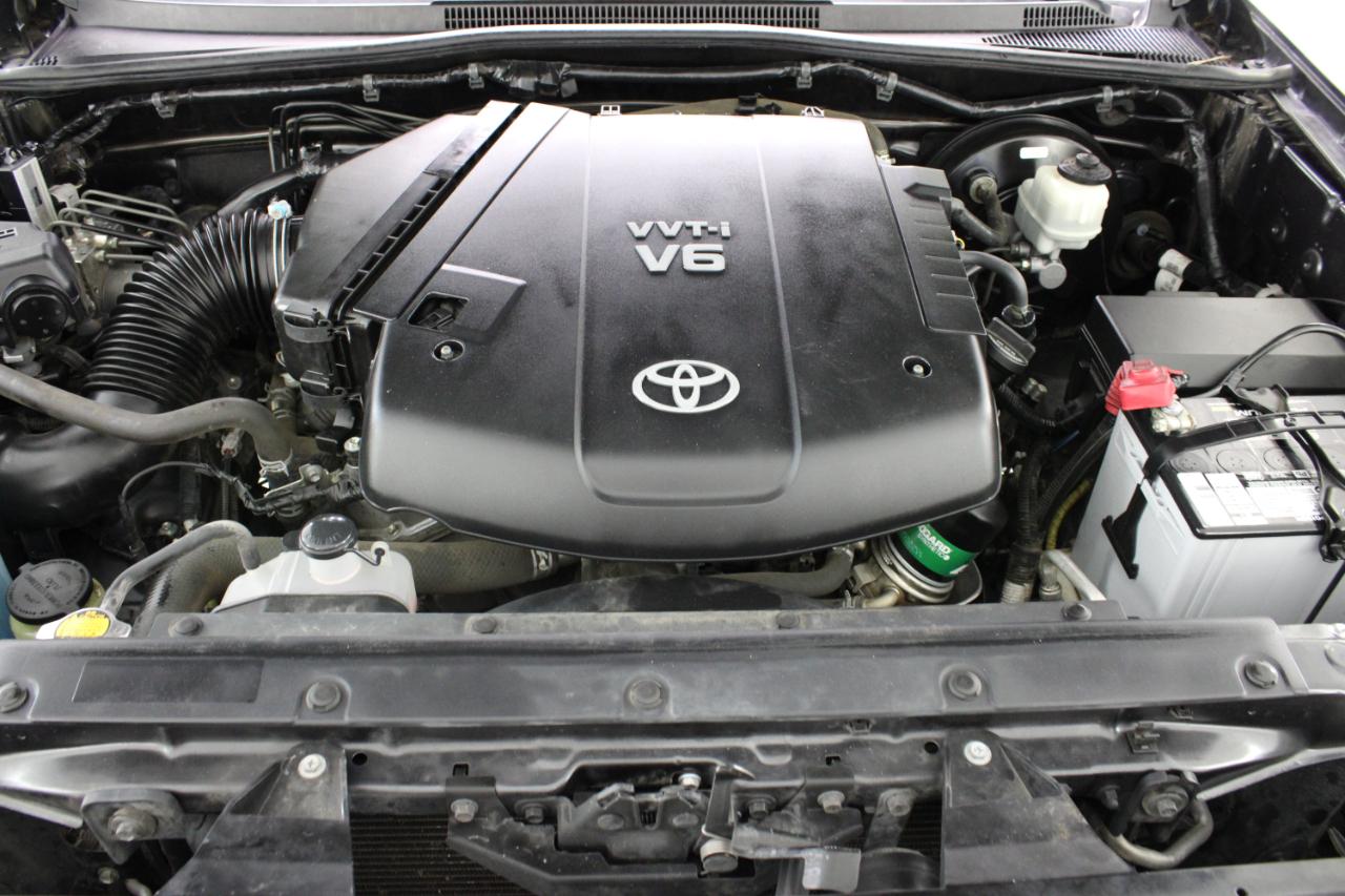 Toyota Tacoma 4WD Double Cab V6 MT (Natl) 2014