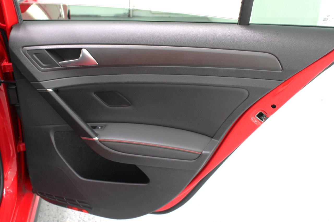 Volkswagen Golf GTI 2dr HB DSG SE 2021